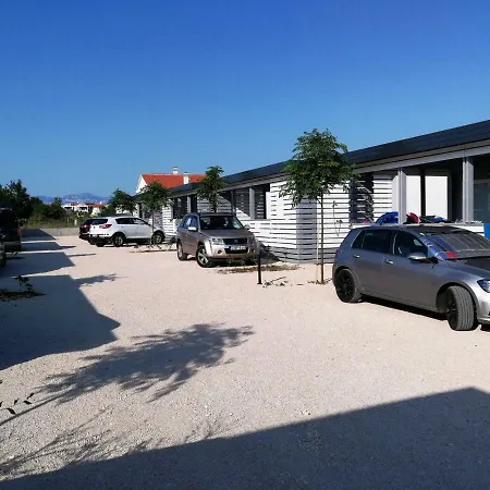 Holiday Homes Milan Dom wakacyjny Privlaka (Zadar)